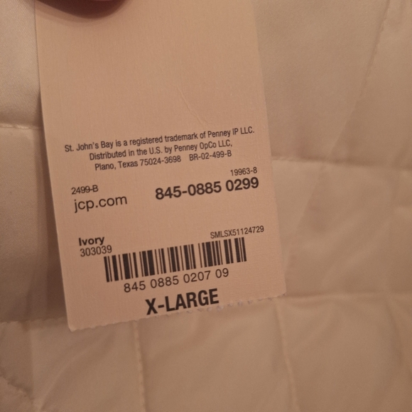 NWT St. John's Bay puffer vest with gold accents in ivory cream sz XL - Picture 3 of 16